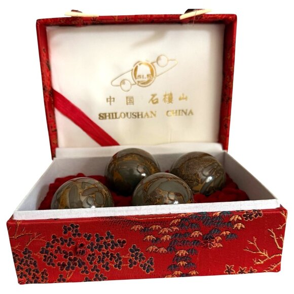 Shiloushan Baoding Balls 4 Piece Marble Stone Chinese Health Embroidered Red Box - Picture 5 of 11